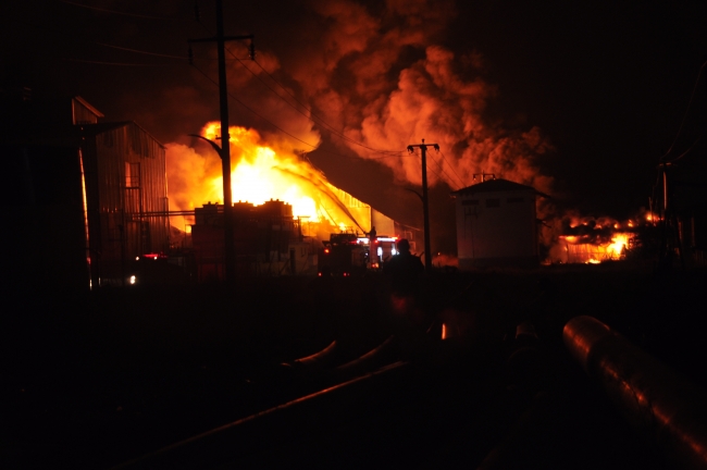 Afyonkarahisar'da yağ fabrikasında yangın çıktı